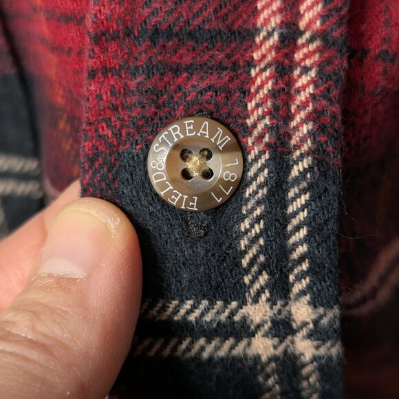 Field & Stream size M thick plaid flannel 100% cotton utility shirt for men - Picture 7 of 11